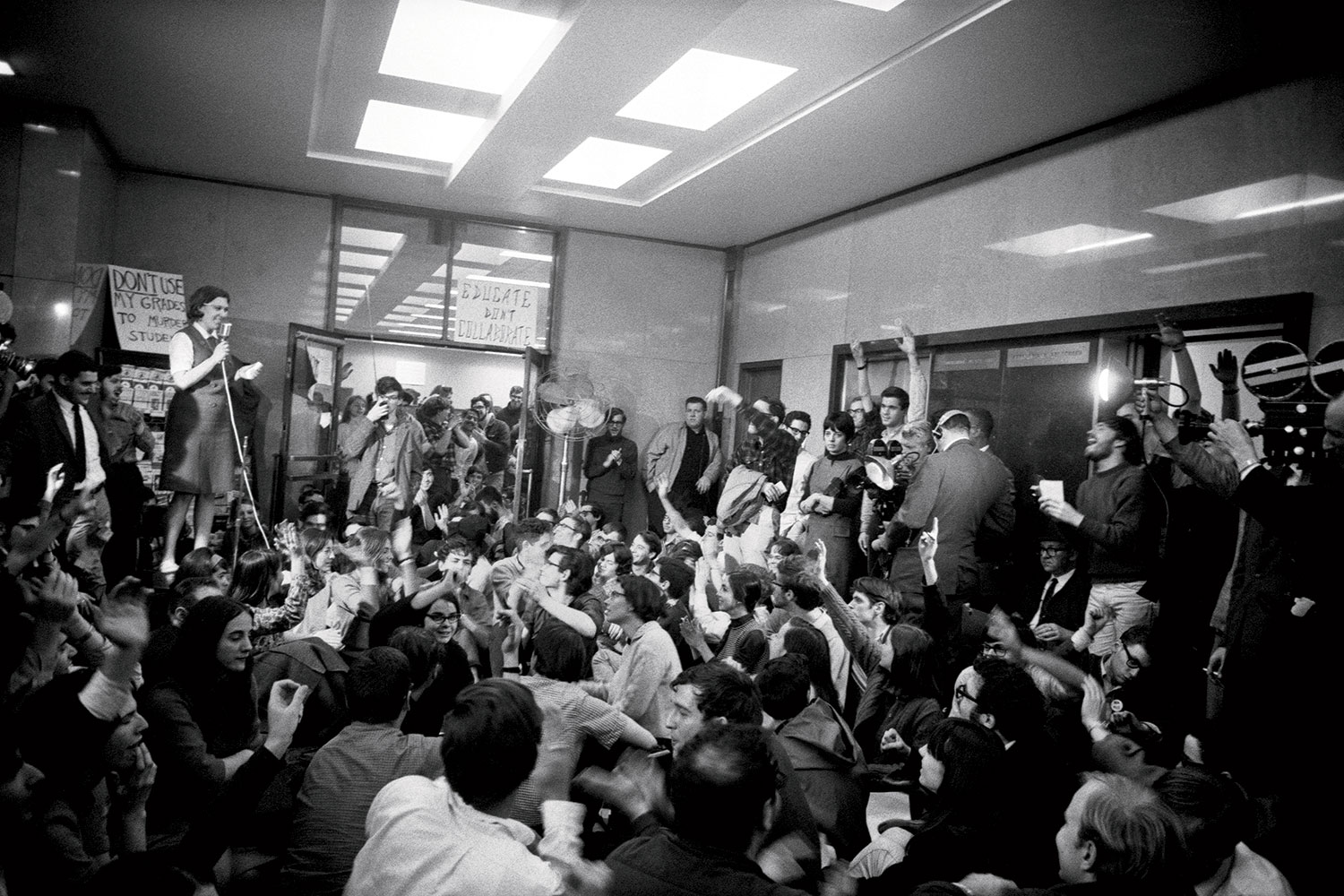 Art Shay, University of Chicago Draft Protesters